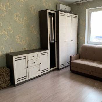 Продается 1-комнатная квартира, 46 м²