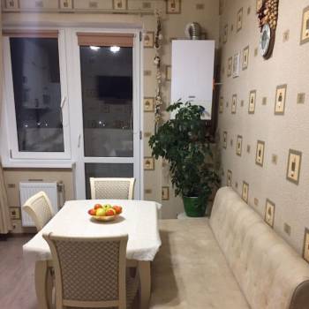 Продается 1-комнатная квартира, 46 м²