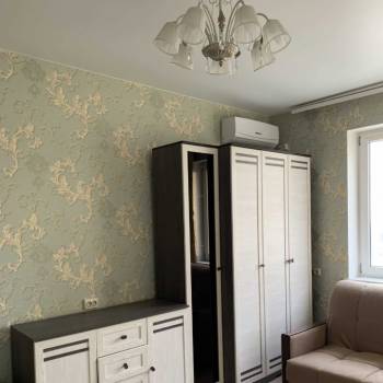 Продается 1-комнатная квартира, 46 м²
