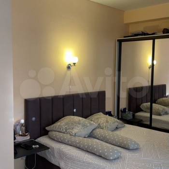 Продается 1-комнатная квартира, 45 м²