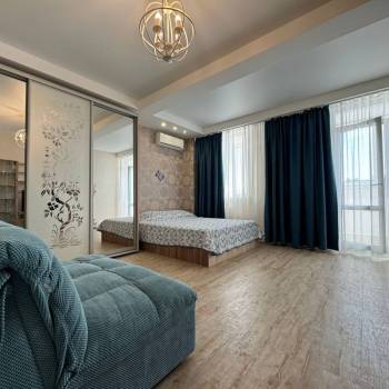 Продается 1-комнатная квартира, 45 м²