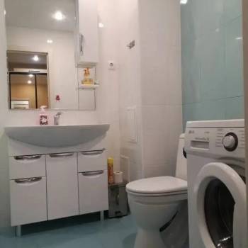Сдается 1-комнатная квартира, 42 м²