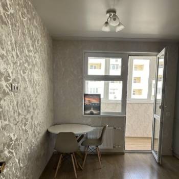 Сдается 1-комнатная квартира, 42 м²