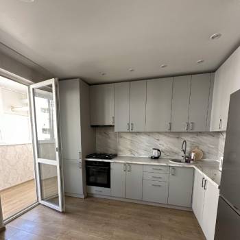 Сдается 1-комнатная квартира, 42 м²