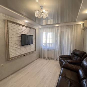 Сдается Многокомнатная квартира, 60 м²