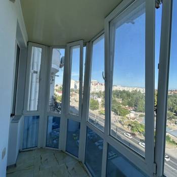 Сдается 1-комнатная квартира, 56 м²