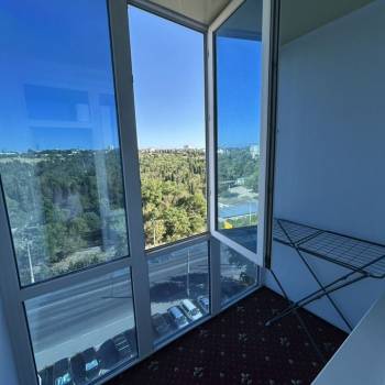Сдается 1-комнатная квартира, 56 м²