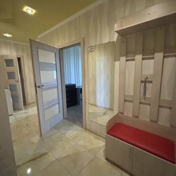 Сдается 1-комнатная квартира, 56 м²
