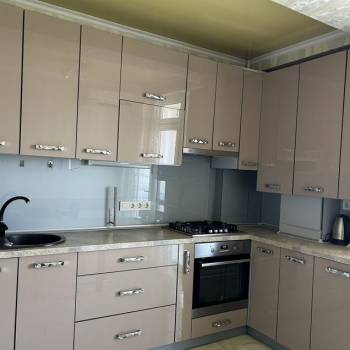 Сдается 1-комнатная квартира, 56 м²
