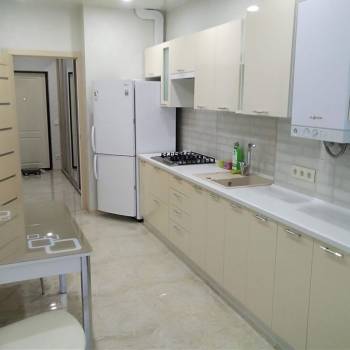 Сдается 1-комнатная квартира, 42 м²