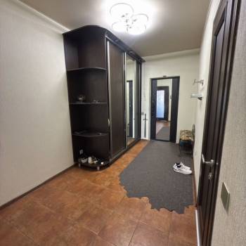Сдается 1-комнатная квартира, 59 м²