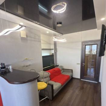 Сдается 1-комнатная квартира, 59 м²