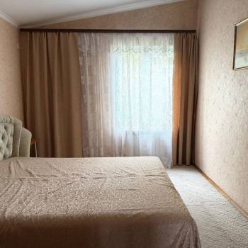 Сдается Многокомнатная квартира, 100 м²
