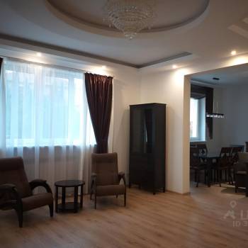 Продается Дом, 240 м²