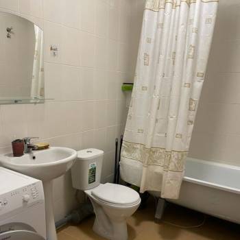 Сдается 1-комнатная квартира, 43 м²