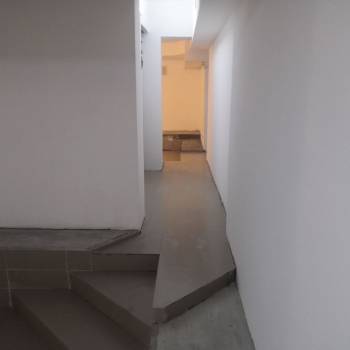 Сдается Нежилое помещение, 170 м²
