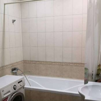 Сдается 1-комнатная квартира, 43 м²