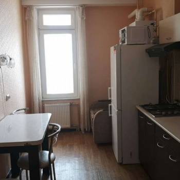 Сдается 1-комнатная квартира, 43 м²