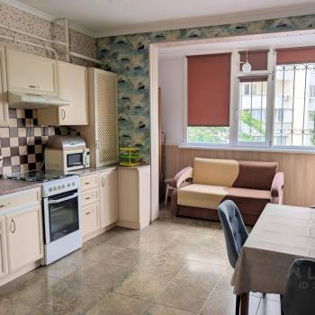 Сдается 1-комнатная квартира, 50 м²
