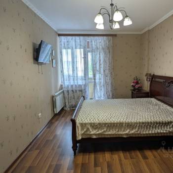 Сдается 1-комнатная квартира, 50 м²