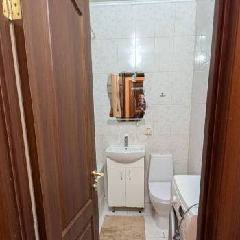 Сдается 1-комнатная квартира, 50 м²