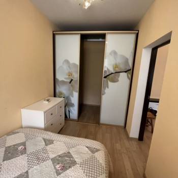Продается 2-х комнатная квартира, 42 м²