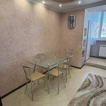 Сдается Многокомнатная квартира, 95 м²