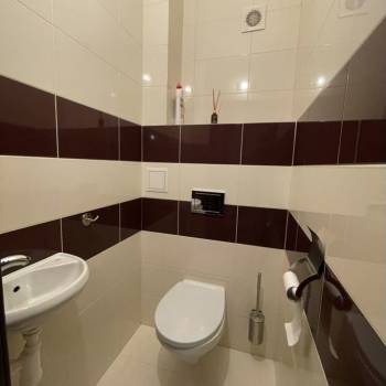 Сдается 1-комнатная квартира, 63,1 м²