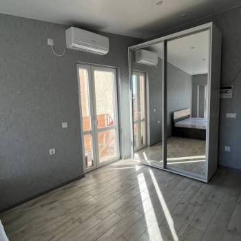 Продается 1-комнатная квартира, 38 м²