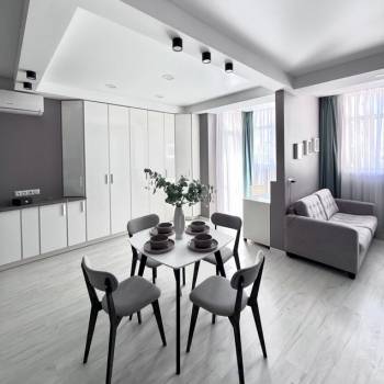 Сдается 1-комнатная квартира, 54 м²