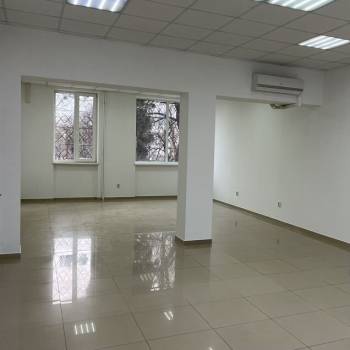 Сдается Нежилое помещение, 73,5 м²