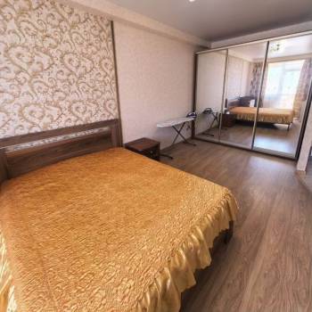 Продается 1-комнатная квартира, 45 м²