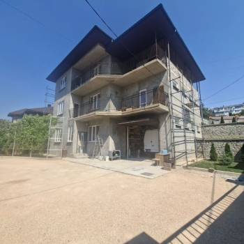 Продается Дом, 400 м²