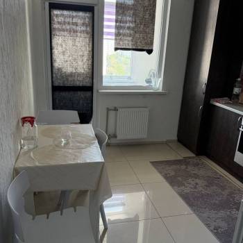 Сдается 1-комнатная квартира, 40,6 м²