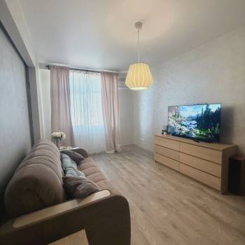 Продается 1-комнатная квартира, 42,5 м²