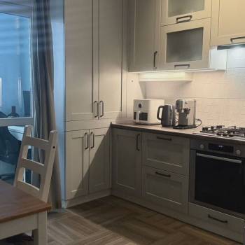 Продается 1-комнатная квартира, 42,5 м²