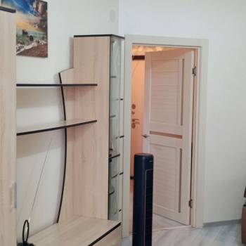 Сдается 1-комнатная квартира, 42 м²