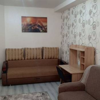 Сдается 1-комнатная квартира, 42 м²