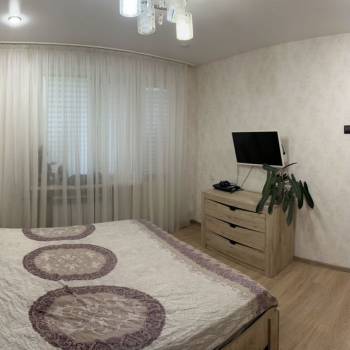 Продается Многокомнатная квартира, 82,2 м²
