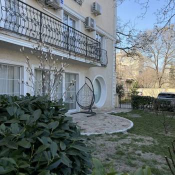 Сдается 1-комнатная квартира, 55 м²
