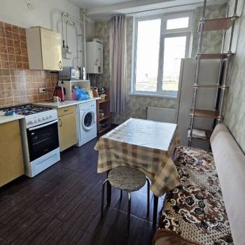 Сдается 1-комнатная квартира, 40 м²