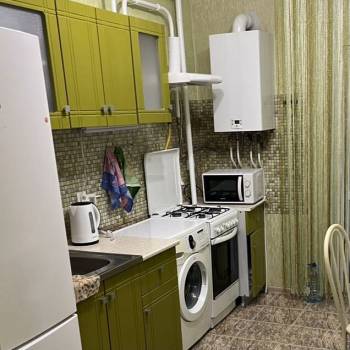Сдается 1-комнатная квартира, 39 м²