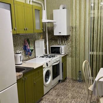 Сдается 1-комнатная квартира, 39 м²