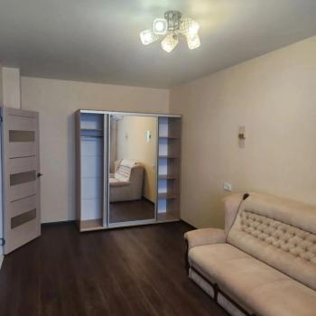 Сдается 1-комнатная квартира, 40 м²