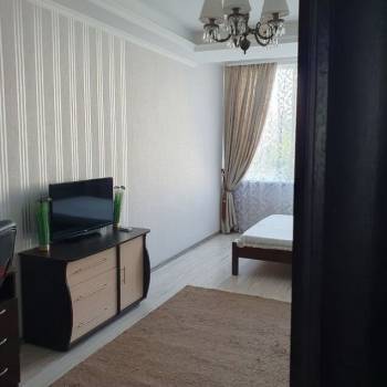 Сдается 1-комнатная квартира, 42 м²