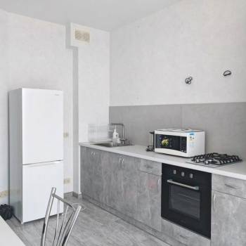 Продается 1-комнатная квартира, 40,7 м²