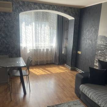 Сдается Многокомнатная квартира, 72 м²
