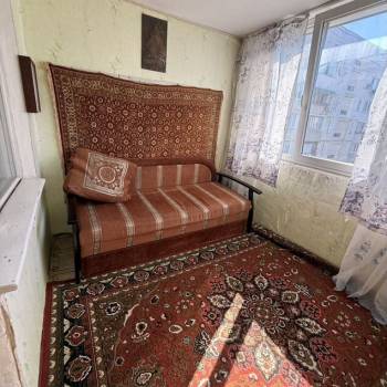 Продается 1-комнатная квартира, 42 м²