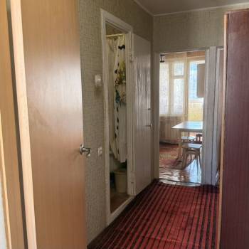 Продается 1-комнатная квартира, 42 м²