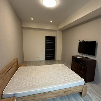 Сдается 1-комнатная квартира, 51 м²